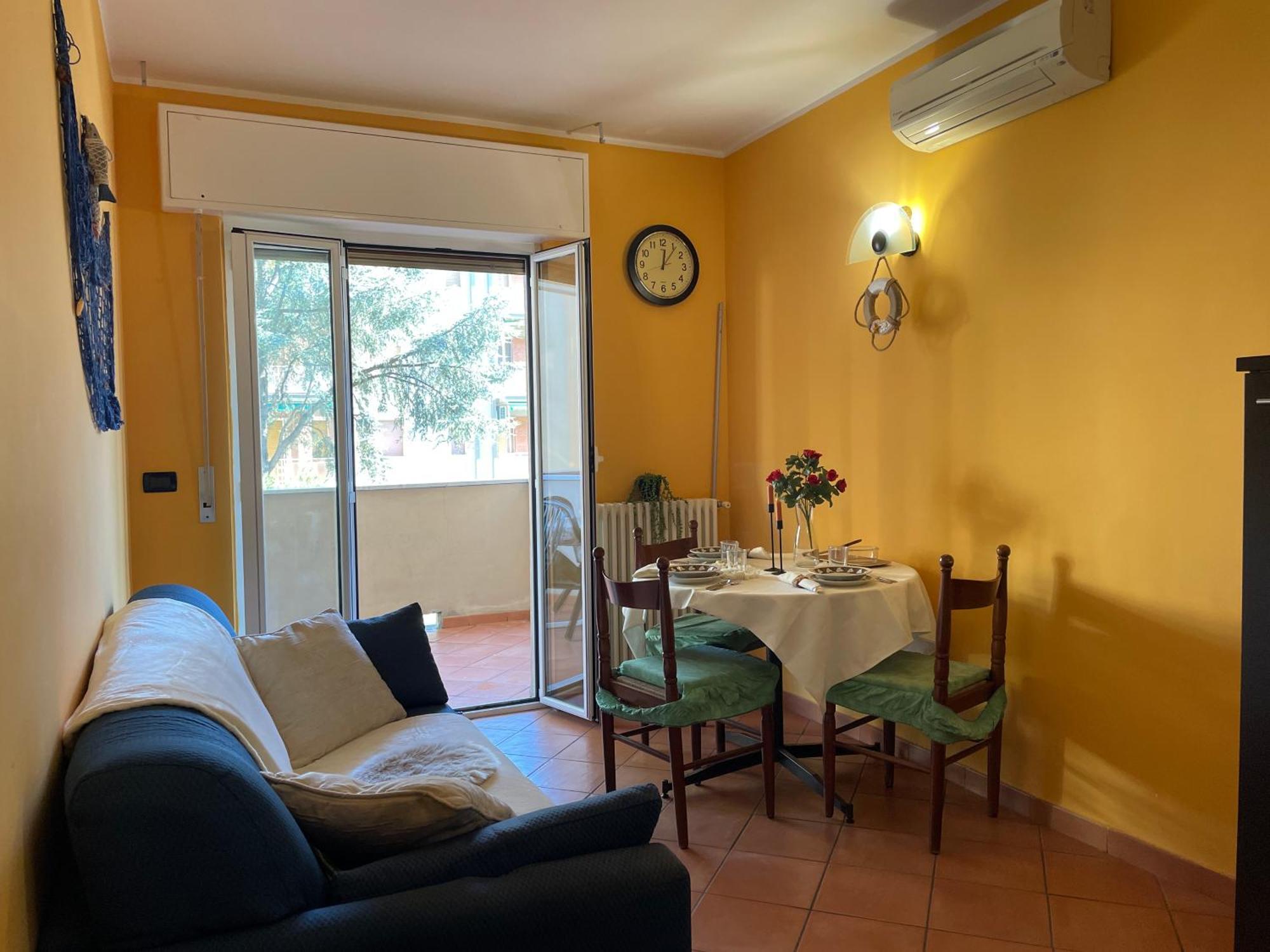 50 Metri Dal Mare - Free Parking E A/C Daire Pietra Ligure Oda fotoğraf