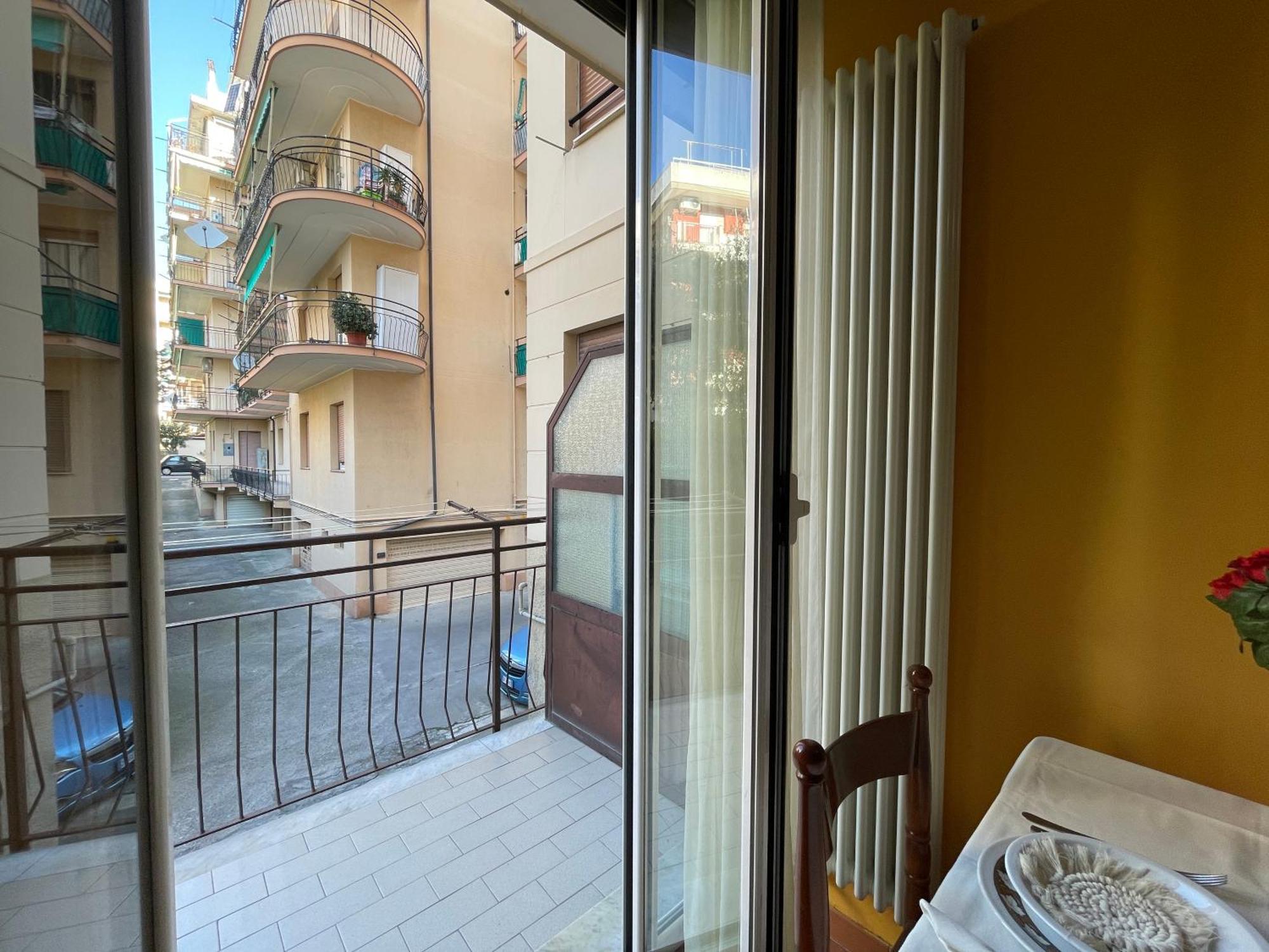 50 Metri Dal Mare - Free Parking E A/C Daire Pietra Ligure Dış mekan fotoğraf