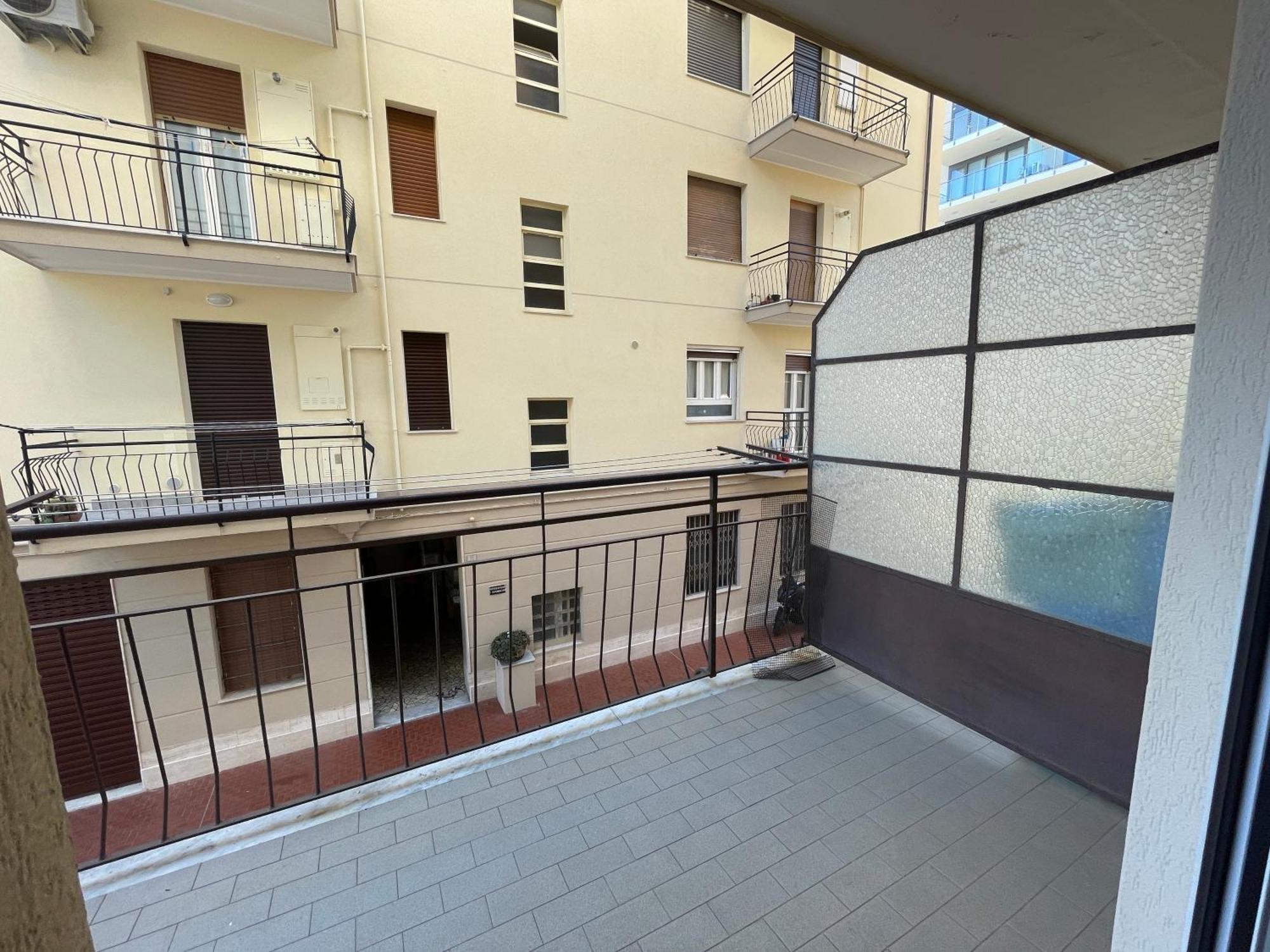 50 Metri Dal Mare - Free Parking E A/C Daire Pietra Ligure Oda fotoğraf