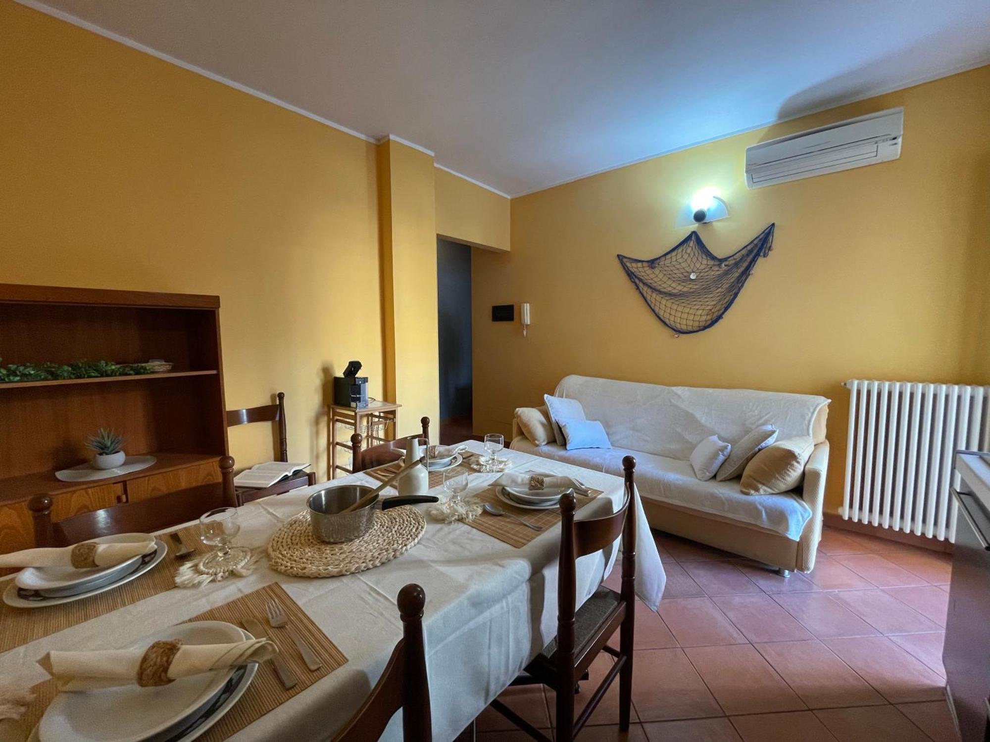 50 Metri Dal Mare - Free Parking E A/C Daire Pietra Ligure Oda fotoğraf